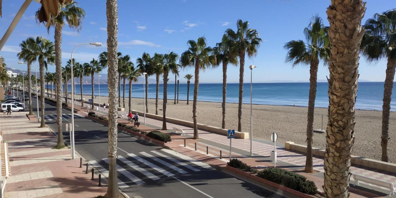 Premiere Ligne De Mer Roquetas de Mar Exterior photo